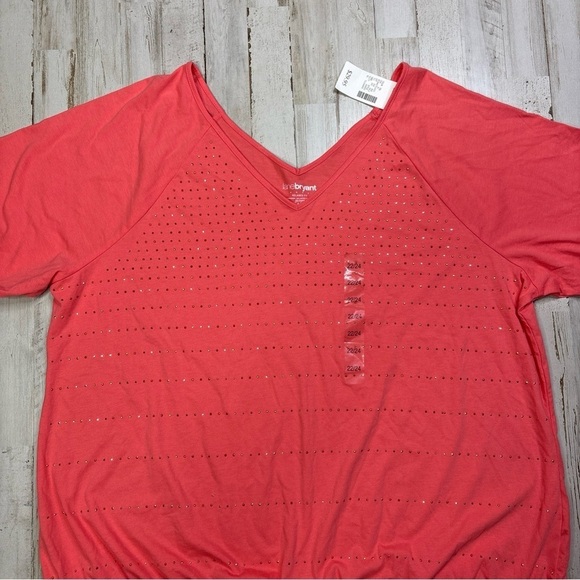 Lane Bryant Relaxed Fit Coral Pink Short Sleeve Beaded Shirt Size 22/24 - Picture 3 of 15